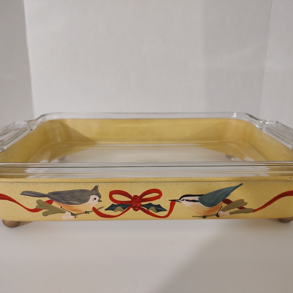 Lenox 'Winter Greetings' yellow Christmas casserole holder with birds and pyrex
